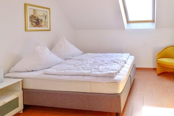 Op 1,0 km van het meer: Ruim appartement in Lütow voor 7 personen - thumbnail 3