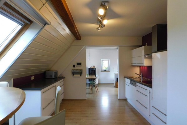 Ruim modern appartement aan de golfbaan bij het meer in Veringendorf - thumbnail 6