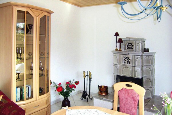 Panoramisch vakantiehuis op 650m hoogte bij Suhl in het Thüringer Woud - thumbnail 5