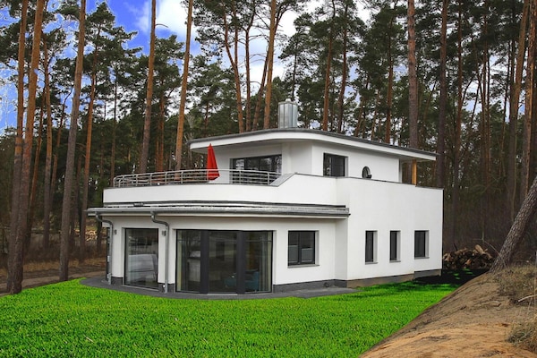 Aan het meer: Luxe villa in Lychen voor 6 personen - thumbnail 1