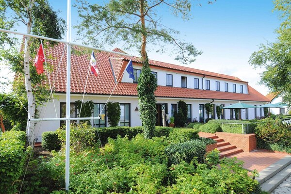 Licht appartement voor 4 op Hiddensee, 200 meter van het meer en 500 meter van strand - thumbnail 1