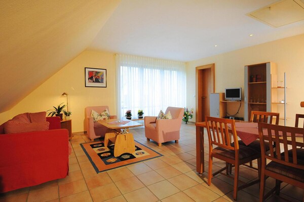 Licht appartement voor 4 op Hiddensee, 200 meter van het meer en 500 meter van strand - thumbnail 2