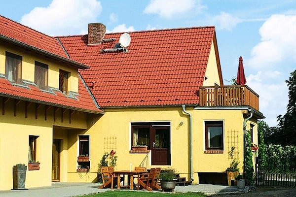 Ruim vakantieappartement op boerderij bij Beetzsee, 45 min van Berlijn - thumbnail 2