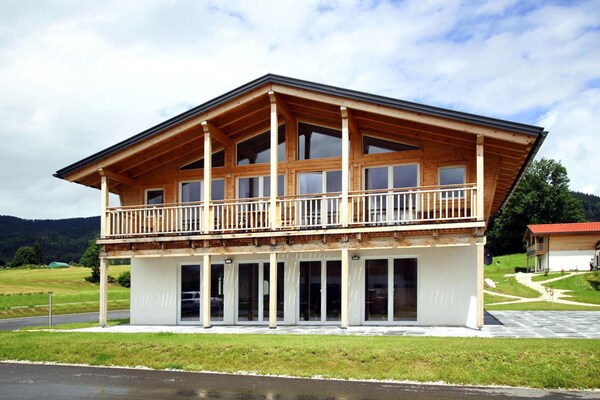 Appartement Panoramablick Inzell: luxe familieappartement met sauna en bergzicht - thumbnail 3