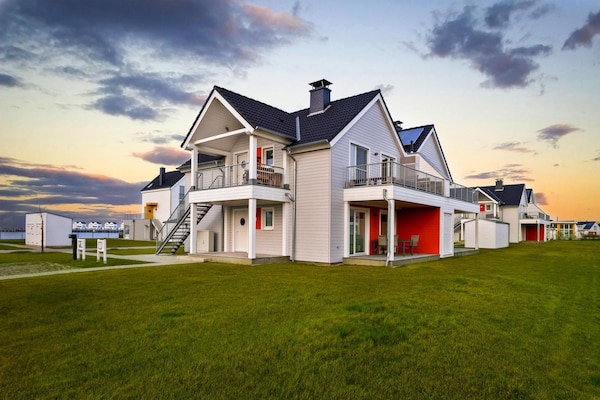 Luxe appartement met waterbed, wellness en zicht op jachthaven in Olpenitz - thumbnail 1