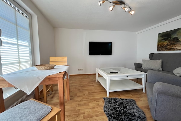 Op 650 m van het meer: Sfeervol appartement in Wieck am Darß - thumbnail 6