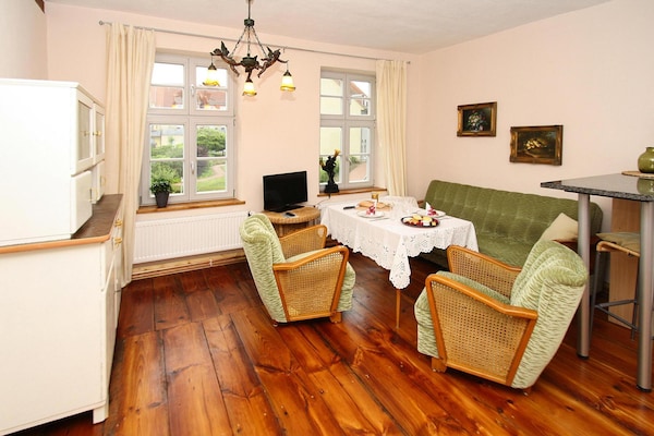 Op 800 m van het meer: Smaakvol appartement in Plau am See - thumbnail 5