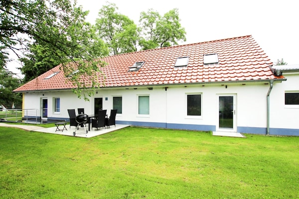 Op 800 m van het strand: Vakantiehuis Reihenhaus Tulpe in Lohmen - thumbnail 1