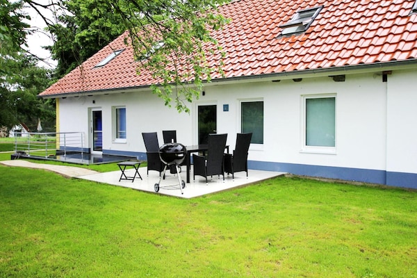 Op 800 m van het strand: Vakantiehuis Reihenhaus Tulpe in Lohmen - thumbnail 2
