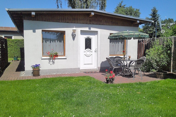 4-persoons bungalow in Zinnowitz op 950 m van de zee - thumbnail 1