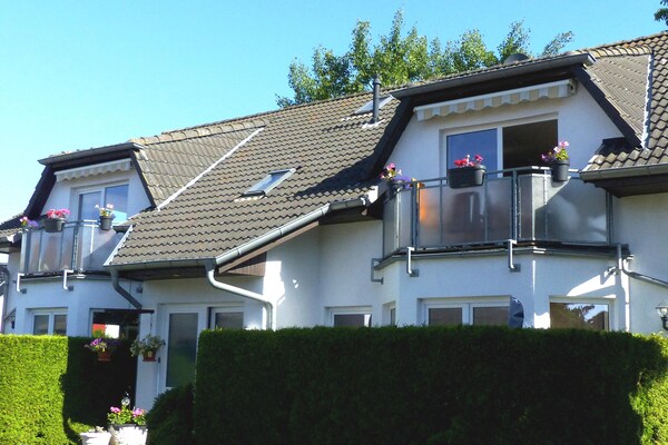 Licht appartement met balkon op 900m van het strand in Zinnowitz - thumbnail 3