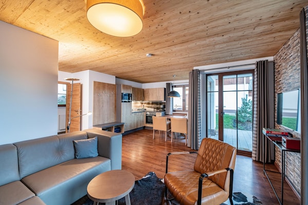 Premium chalet voor 6 personen, vrijstaand, op 50 meter van de Diemelsee - thumbnail 6