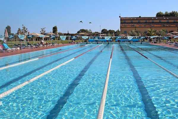 Toscaans loftappartement voor 5 op vakantiepark met olympisch zwembad - thumbnail 2