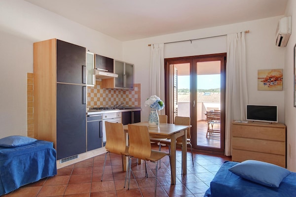 Knus appartement voor 4 in Santa Teresa Gallura, vlakbij strand en haven - thumbnail 6