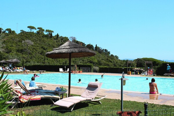 Toscaans appartement op vakantiepark met zwembad, 12 km van zee - thumbnail 6