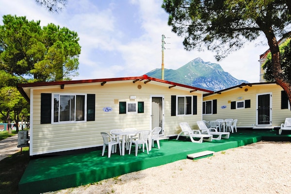 Mobile Home Standard Plus aan het Gardameer met 2 slaapkamers en 2 badkamers - thumbnail 2