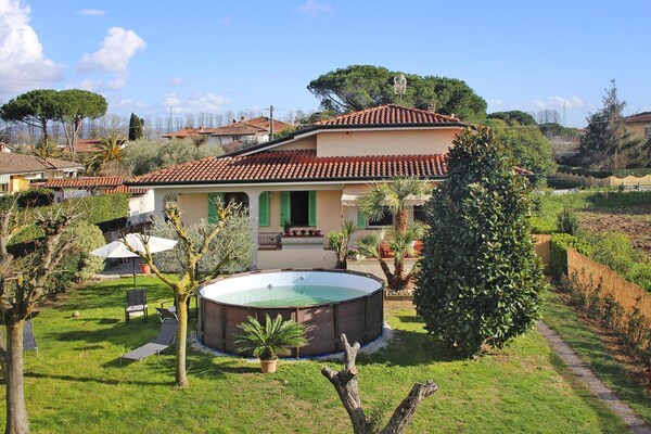 Villa Lea: Vrijstaand vakantiehuis met zwembad nabij Lido di Camaiore - thumbnail 2