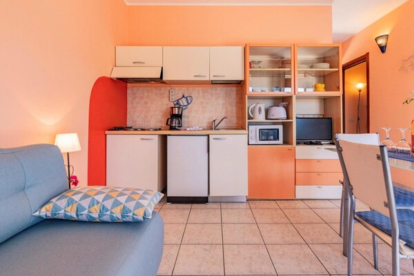 Licht appartement voor 6 personen nabij Lago Maggiore in Oggebbio - thumbnail 4