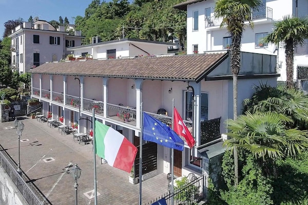 Bilo fino 2 in Residence Casa & Vela: Appartement aan Lago Maggiore met privéstrand - thumbnail 1