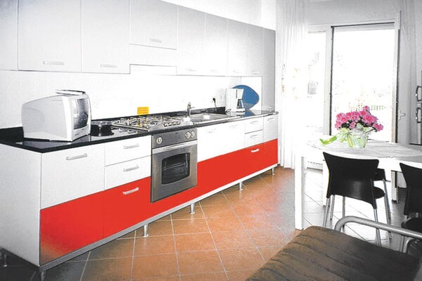 Appartement in Holiday resort Parco e Acacie, 80m van strand in Bibione Pineda - thumbnail 6