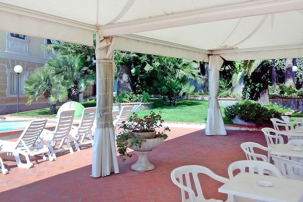 2-persoons villa in het centrum van Imperia vlakbij zee - thumbnail 5