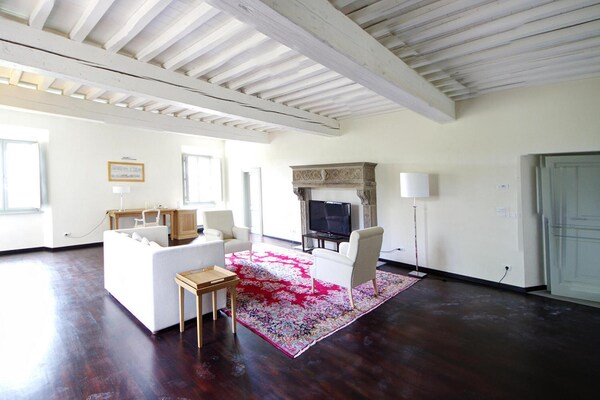 Gerenoveerd landhuis in Toscane met groot zwembad, vlakbij Florence - thumbnail 3