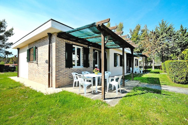 Gelijkvloers appartement met tuin op vakantiepark nabij het strand van Cecina Mare - thumbnail 5