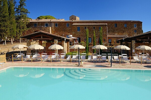 Rustiek appartement in Campiglia Marittima met panoramisch uitzicht · 3 pers. - thumbnail 1