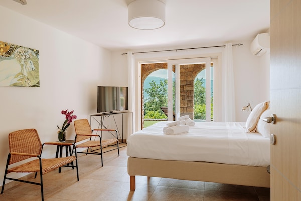 Moderne villa met privétuin en uitzicht op het Gardameer in Gargnano - thumbnail 4