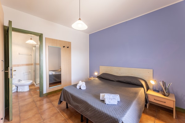 Licht appartement op vakantiepark met zwembad, 800 meter van strand - thumbnail 5