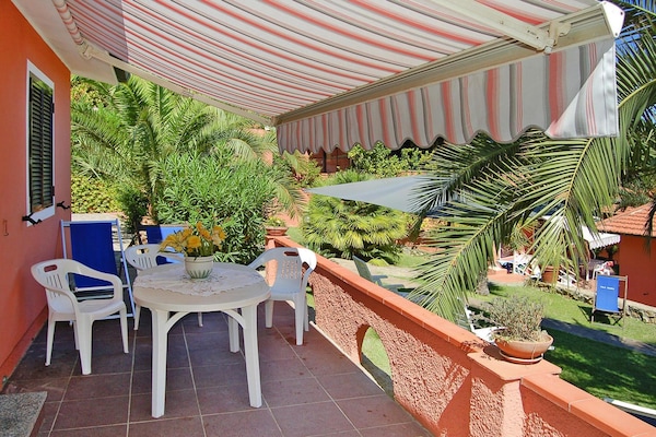 Rustiek appartement voor 4 op vakantiepark bij Capoliveri, 500m van strand - thumbnail 2