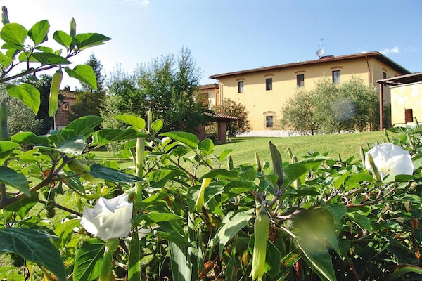 Authentiek Toscaans appartement op landgoed met zwembad bij Vinci - thumbnail 3