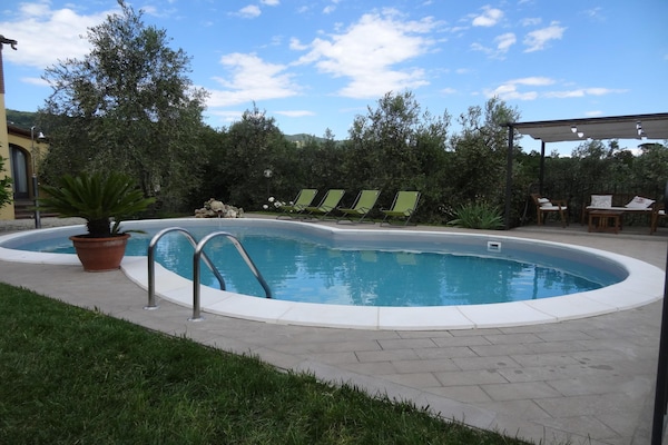 Authentiek vakantiehuis in 17e-eeuwse boerderij met zwembad en Toscaanse wijngaarden - thumbnail 2
