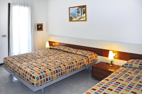 Appartement voor 6 personen op Villaggio dei Fiori in Bibione Spiaggia - thumbnail 6