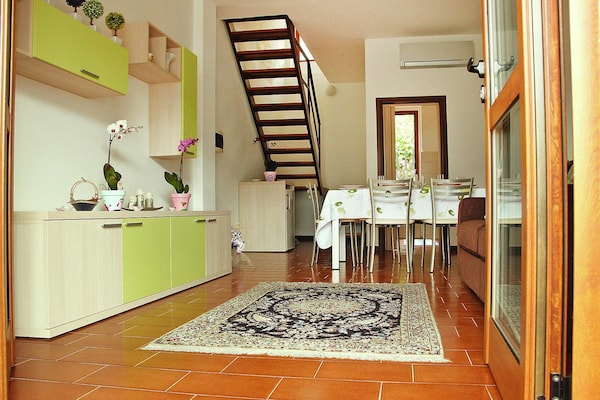 Aan het meer: Modern appartement in Lezzeno voor 2 personen - thumbnail 4