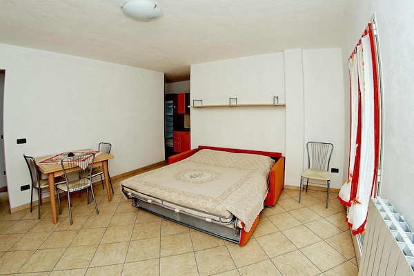 Ruim appartement voor 6 personen in Castellaro - thumbnail 4