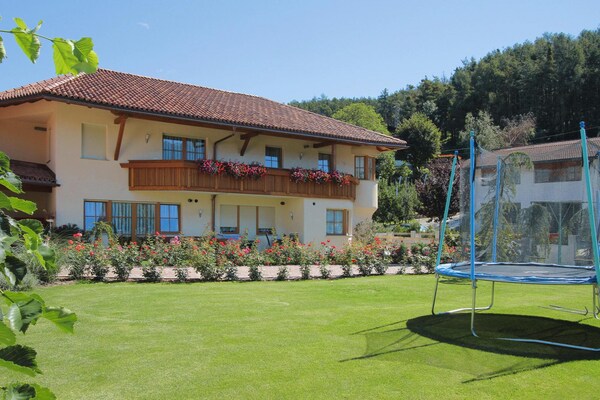 Appartement op idyllische fruitboerderij bij Brixen met zwembad en Almencard - thumbnail 1
