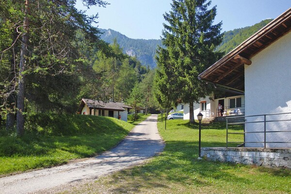 Vrijstaande Bezzecca-bungalow voor 6 personen nabij het Gardameer - thumbnail 4