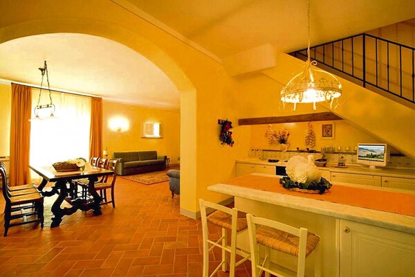 Trilo Superior in Gambassi Terme: 110m², 2 slaapkamers, golf & zwembad - thumbnail 5