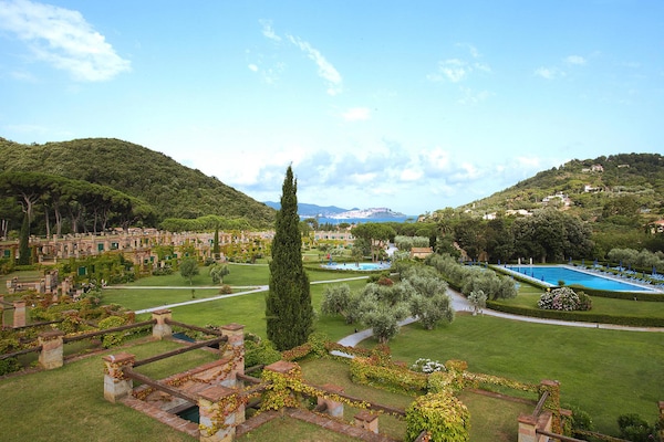 Op 400 m van zee: ruim appartement met wellness in Rio nell'Elba - thumbnail 3