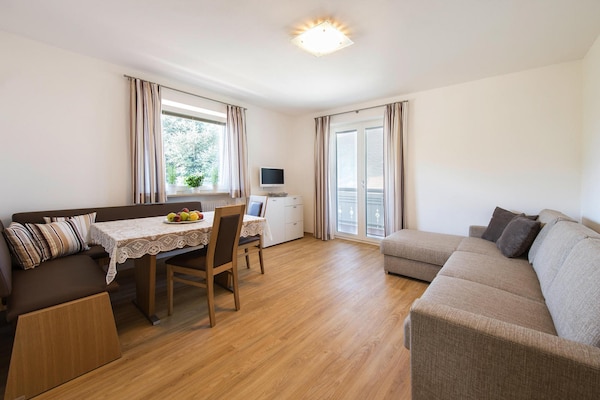 Stijlvol appartement aan de golfbaan met gratis zwembad in Dorf Tirol - thumbnail 4
