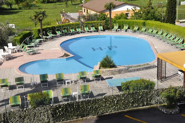 Appartement Cepo in Pieve di Tremosine met panoramisch Gardameer uitzicht - thumbnail 1