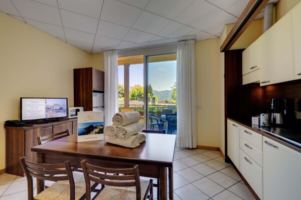 Luxe appartement voor 6 personen aan het Lago Maggiore in Verbania - thumbnail 1