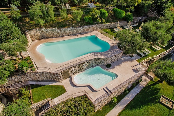 Op 400 m van het meer: sfeervol appartement in Toscolano Maderno - thumbnail 3