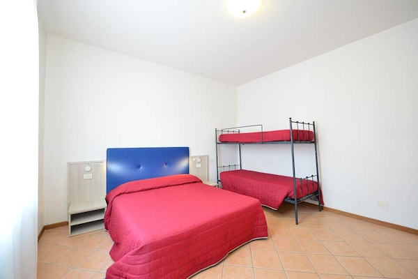 Familieappartement aan Gardameer met waterpark in Peschiera - thumbnail 4