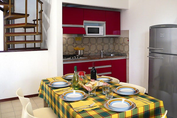 Zonnig appartement voor 6 op Villaggio Selene, 1 km van strand en zee - thumbnail 6
