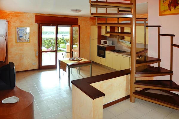 Zonnig appartement voor 6 op Villaggio Selene, 1 km van strand en zee - thumbnail 3