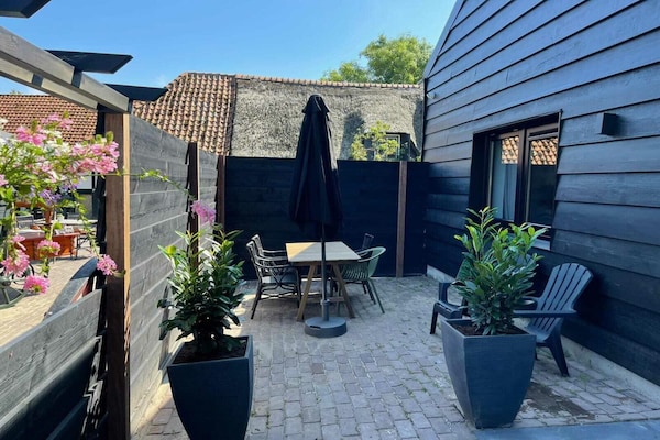 Knus appartement in boerenschuur op mini-camping, 900m van strand - thumbnail 5