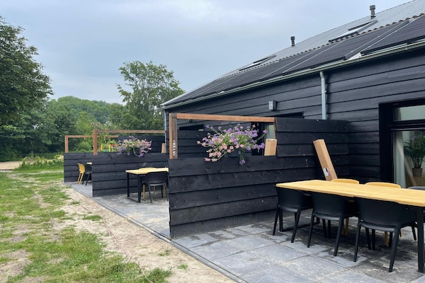 Sfeervol appartement Oranjezon: 6p, 3 slaapkamers, dicht bij strand en duinen - thumbnail 1