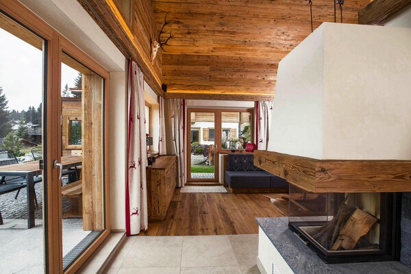 Chalet Edelweißalm: Luxe & SPA met panoramisch uitzicht in Königsleiten - thumbnail 3